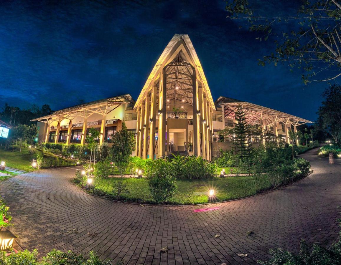 Club Mahindra Virajpet, Coorg Hotel Bagian luar foto